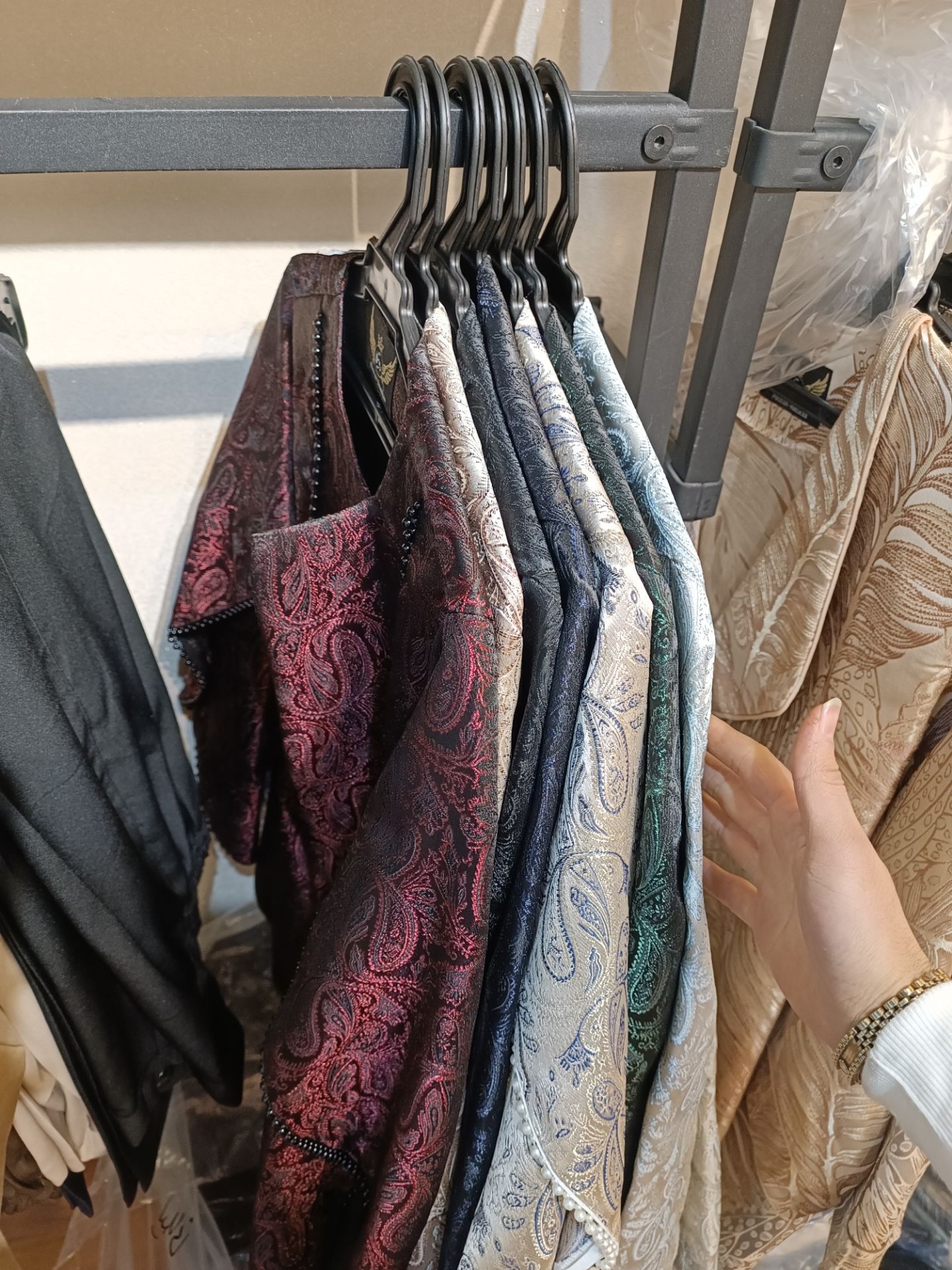 تصویر کت مجلسی سنگدوزی مدل ترمه - سورمه ای 